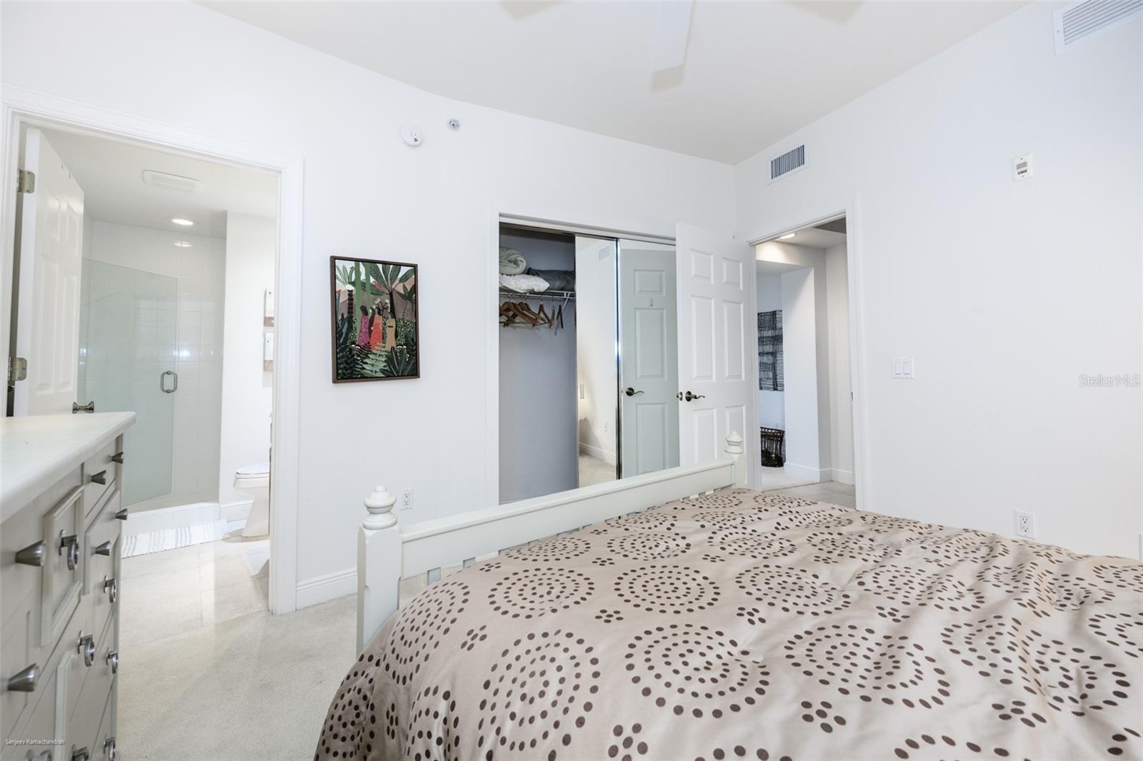 Image 7 of 58 For 3313 Sunset Key Circle 306
