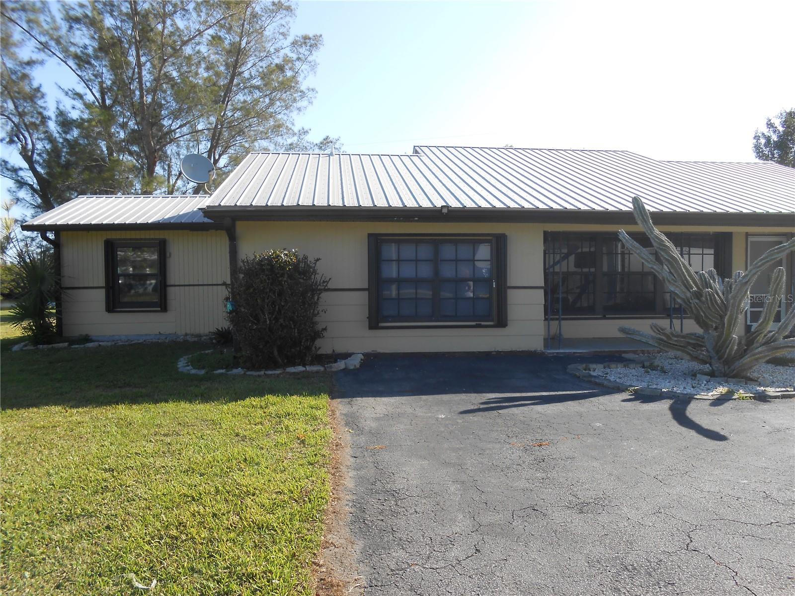 Image 2 of 14 For 3524 Vasco Street 1