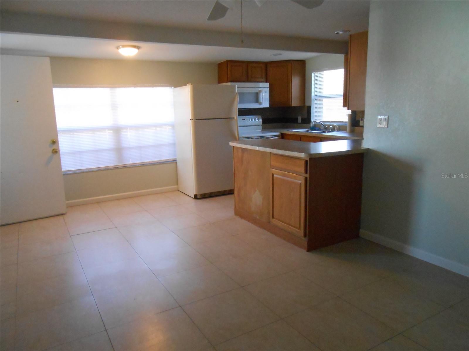 Image 3 of 14 For 3524 Vasco Street 1