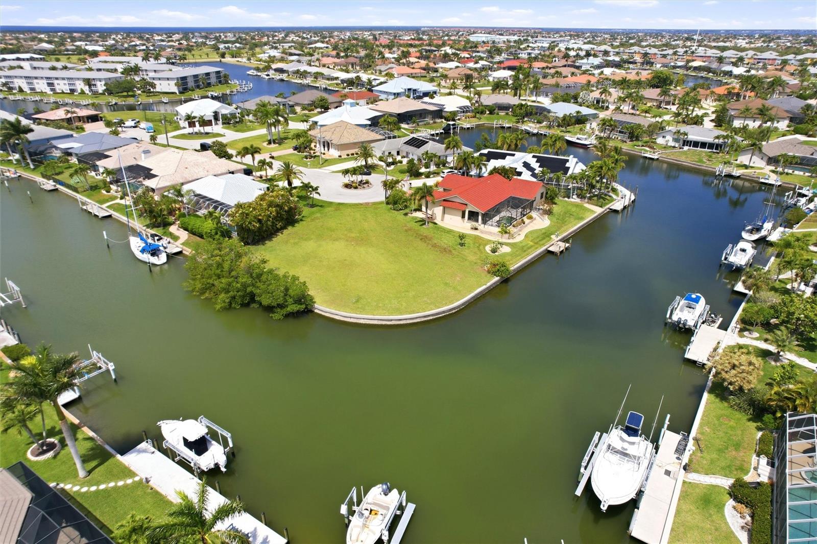 Image 3 of 9 For 1501 Oriole Court