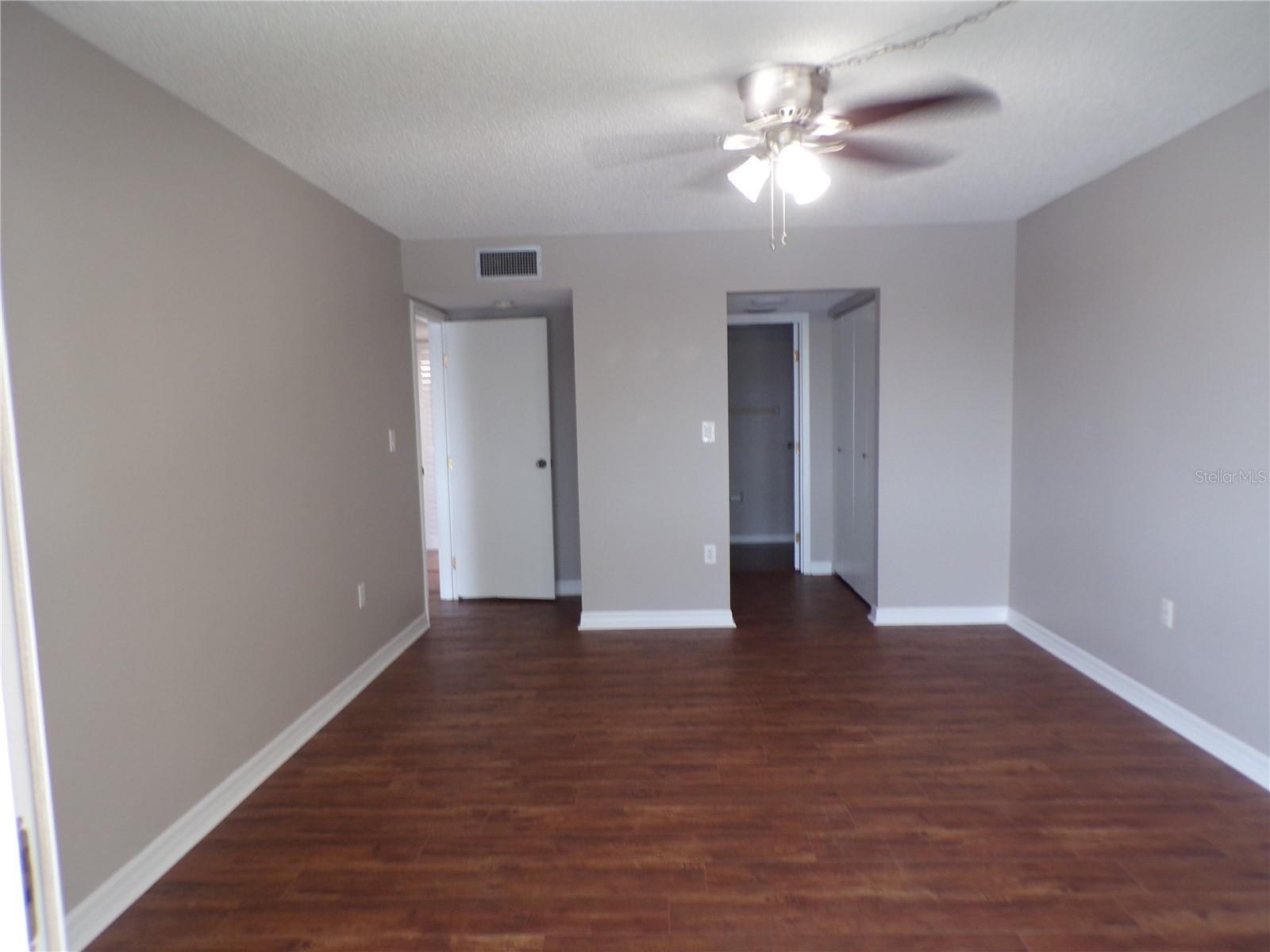 Image 10 of 43 For 1080 Bal Harbor Boulevard 4d