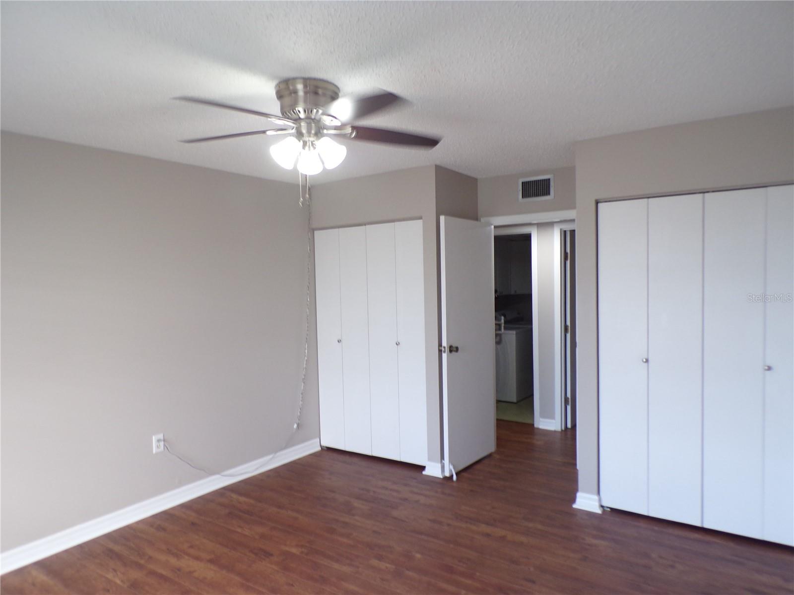 Image 20 of 43 For 1080 Bal Harbor Boulevard 4d