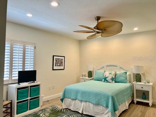 Image 29 of 52 For 3280 Southshore Drive 85c