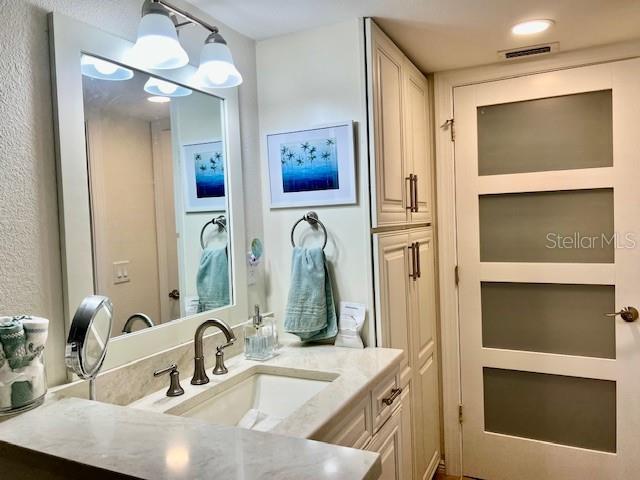 Image 30 of 52 For 3280 Southshore Drive 85c