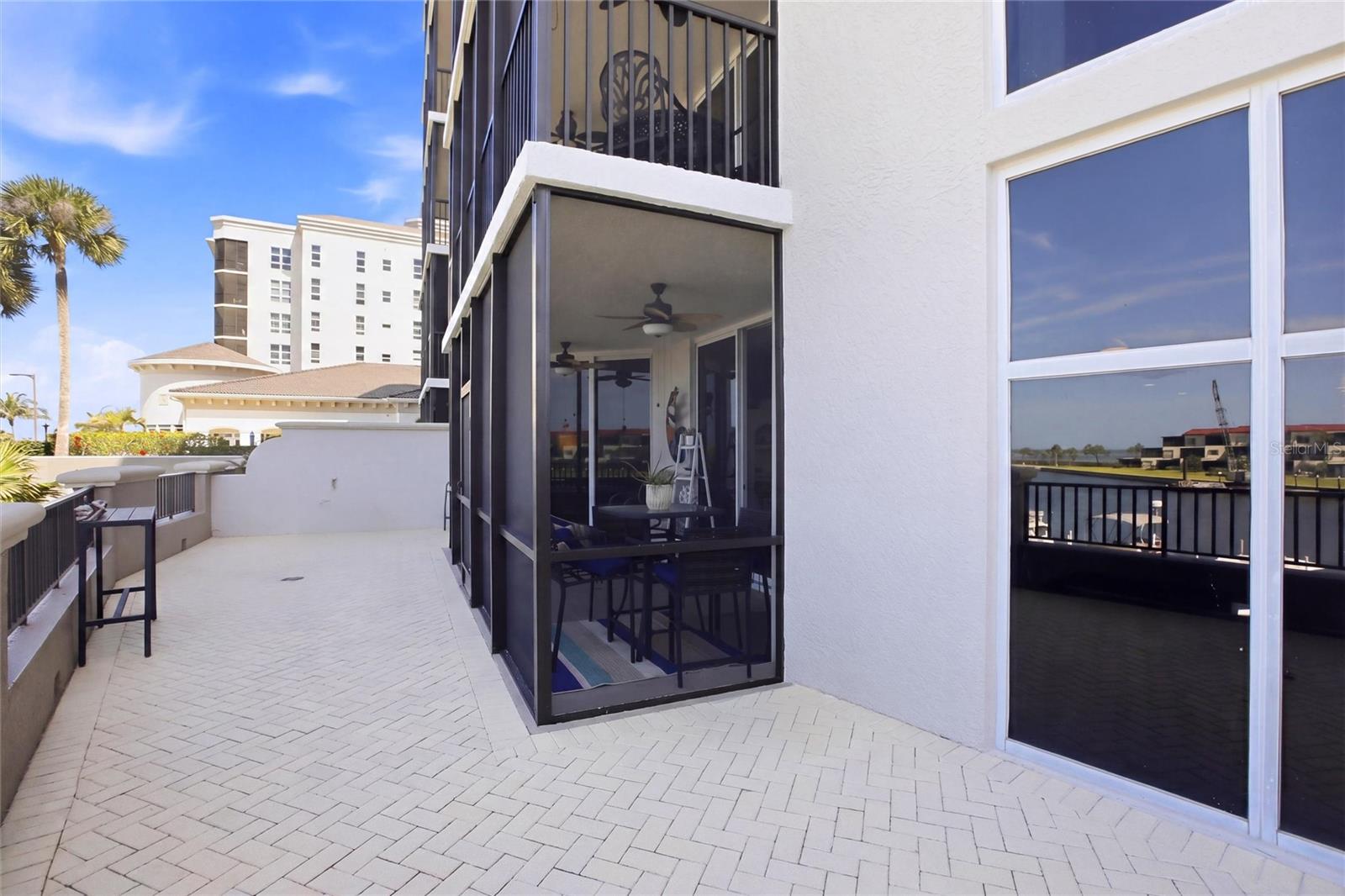 Image 25 of 36 For 3313 Sunset Key Circle 105