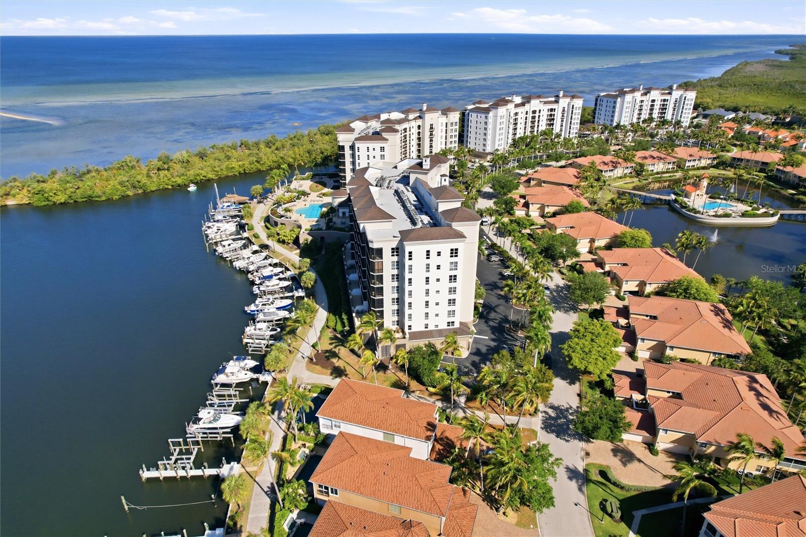 Image 30 of 36 For 3313 Sunset Key Circle 105