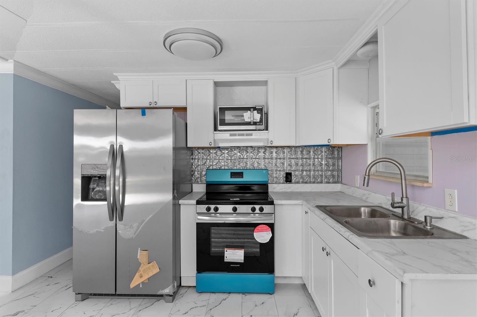 Image 13 of 42 For 4300 Riverside Drive 14