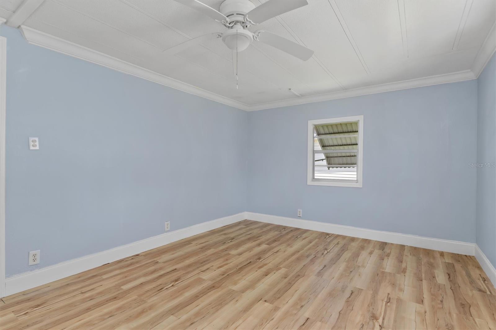 Image 17 of 42 For 4300 Riverside Drive 14