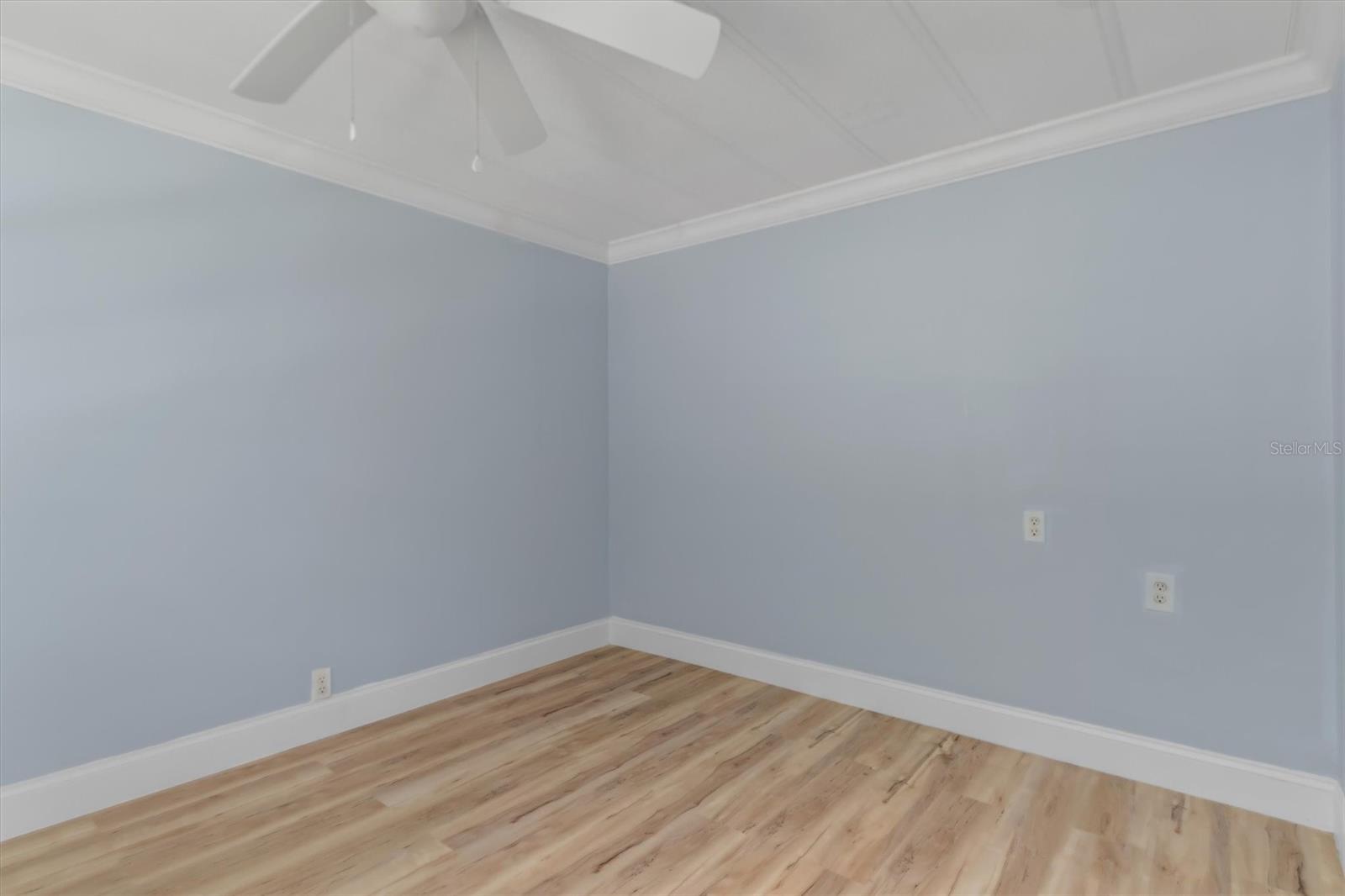 Image 19 of 42 For 4300 Riverside Drive 14