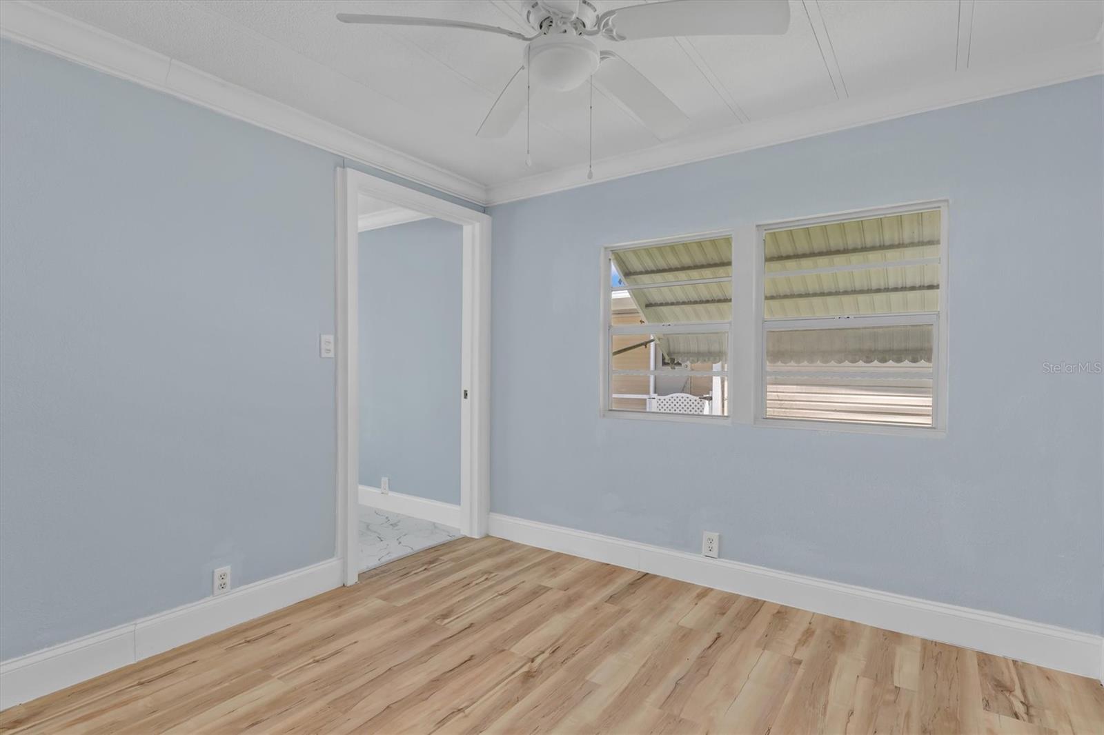 Image 20 of 42 For 4300 Riverside Drive 14