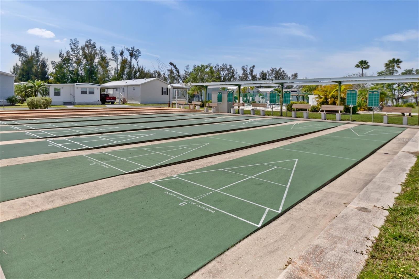 Image 27 of 42 For 4300 Riverside Drive 14