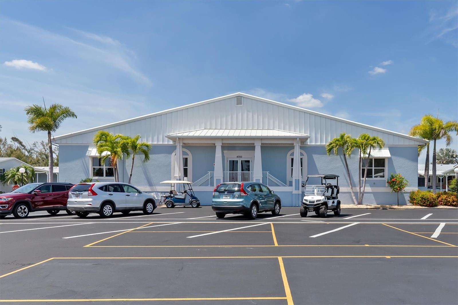 Image 28 of 42 For 4300 Riverside Drive 14