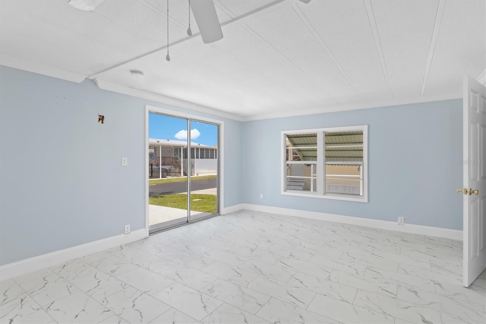 Image 6 of 42 For 4300 Riverside Drive 14