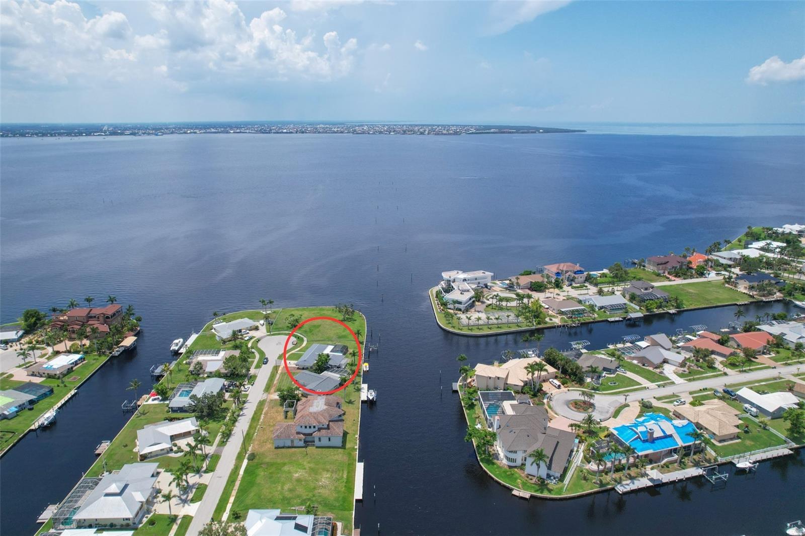 Image 6 of 6 For 258 Beeney Road Se