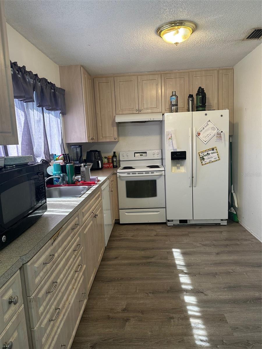 Image 4 of 12 For 3066 Auburn Boulevard