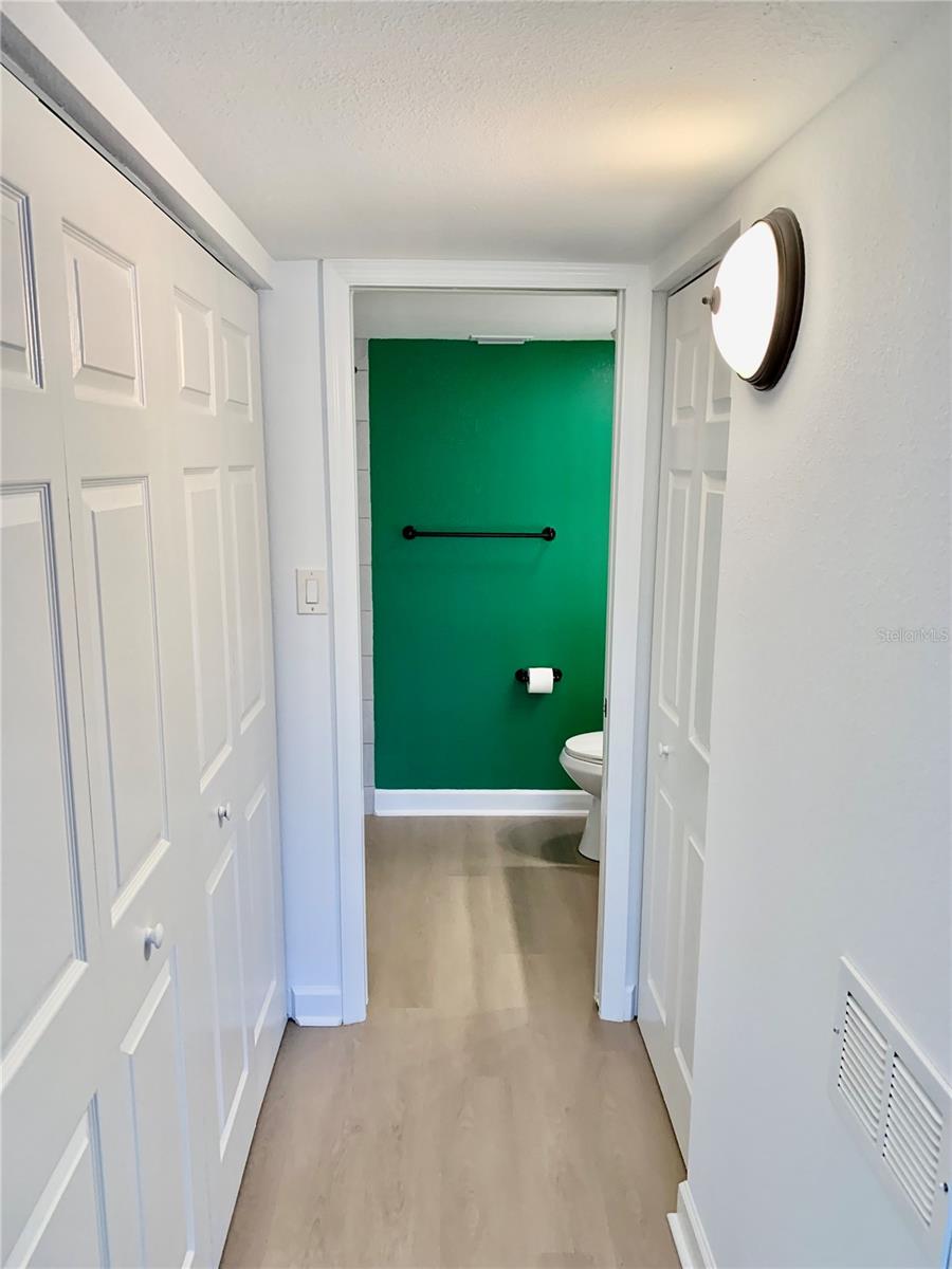 Image 14 of 32 For 21267 Gertrude Avenue 114