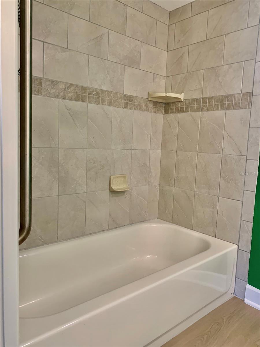 Image 18 of 32 For 21267 Gertrude Avenue 114