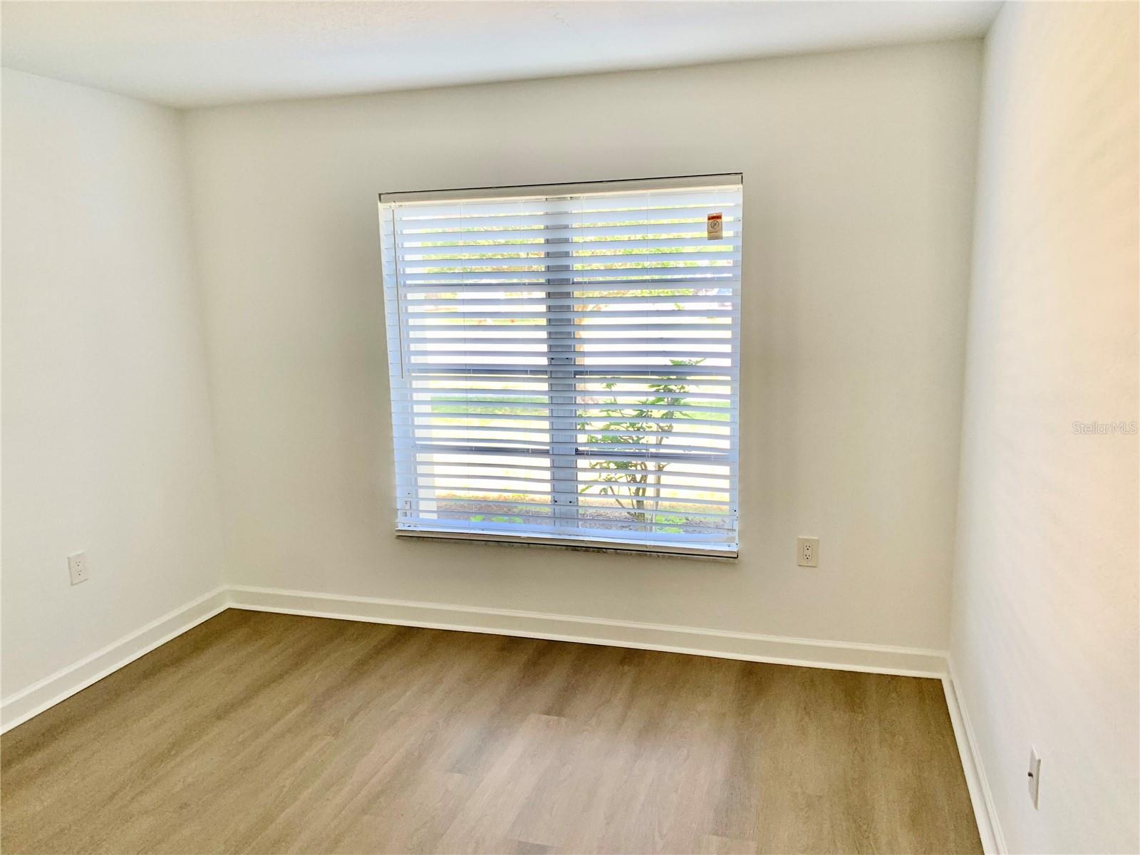 Image 20 of 32 For 21267 Gertrude Avenue 114