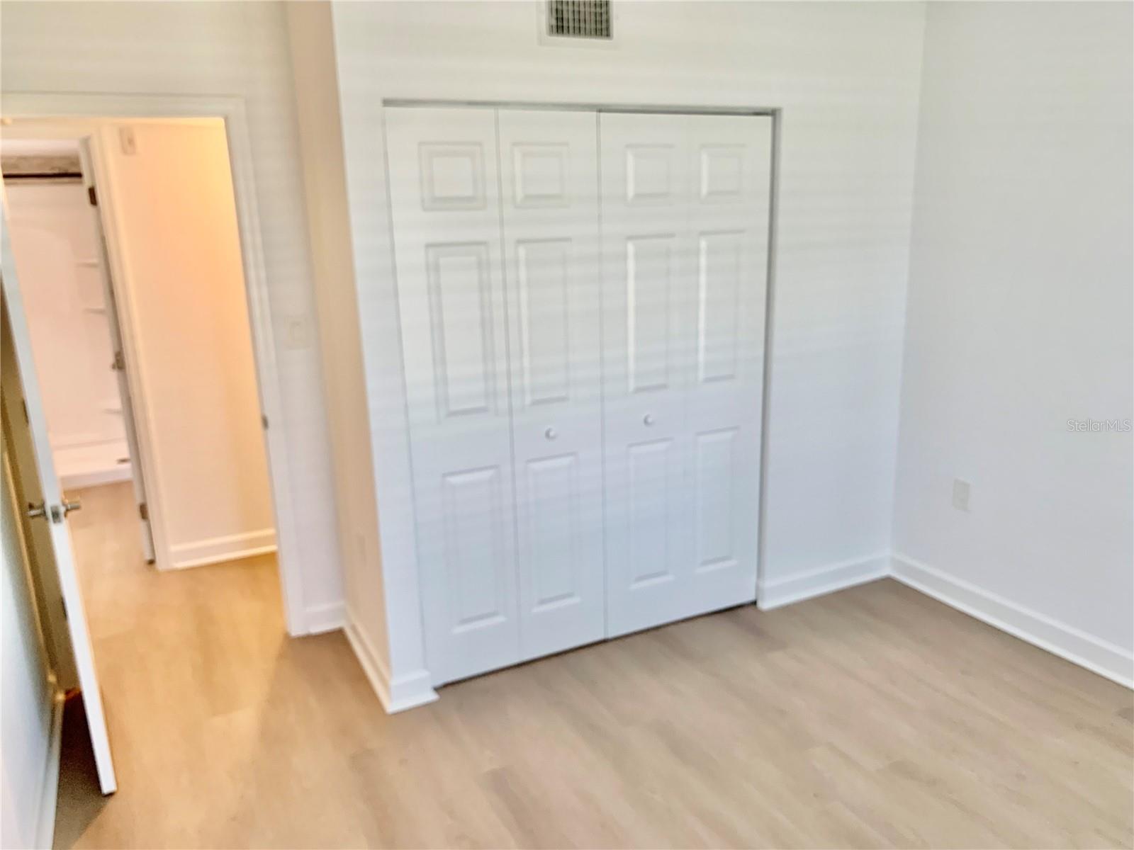 Image 21 of 32 For 21267 Gertrude Avenue 114