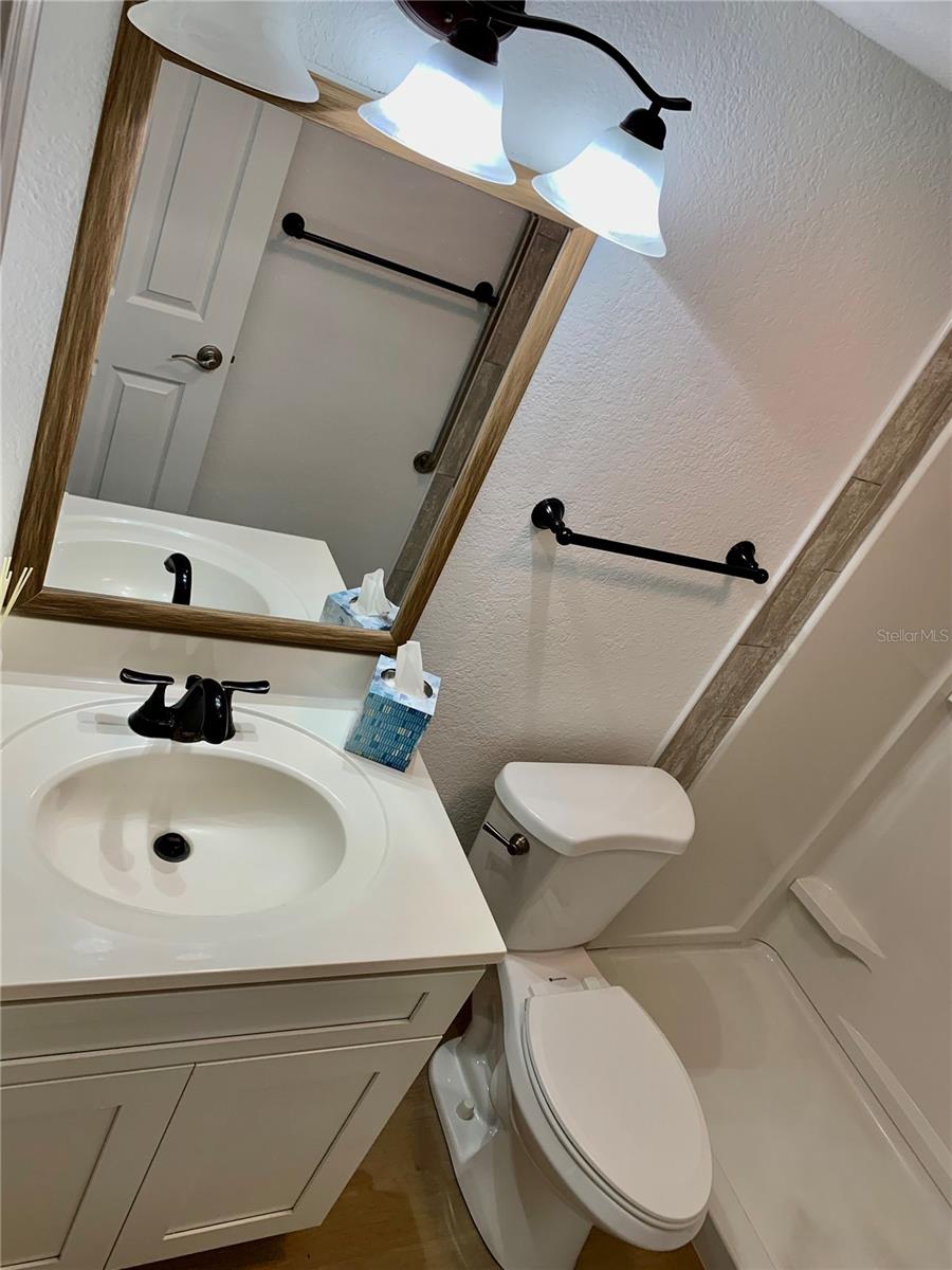 Image 22 of 32 For 21267 Gertrude Avenue 114