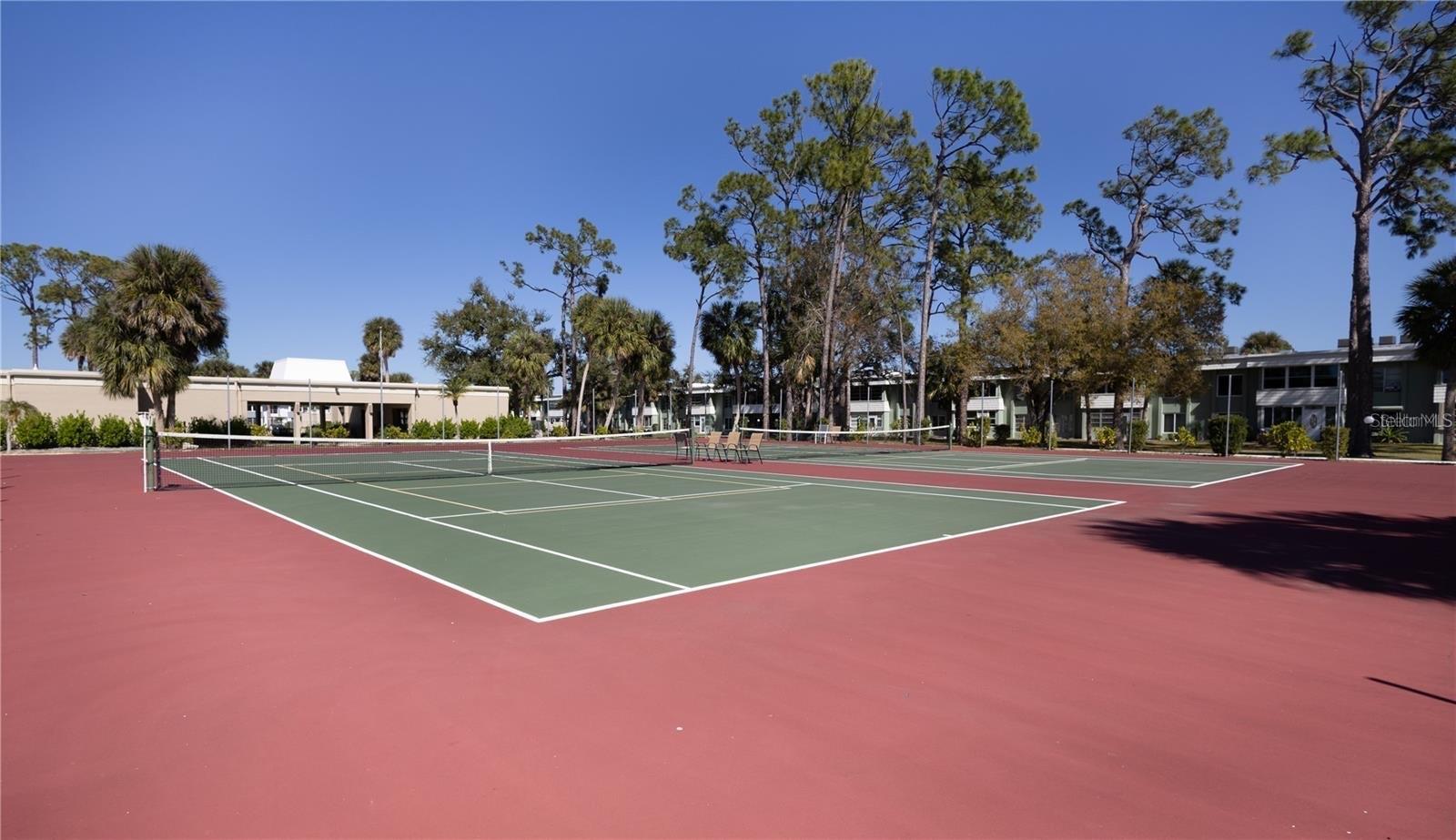 Image 28 of 32 For 21267 Gertrude Avenue 114