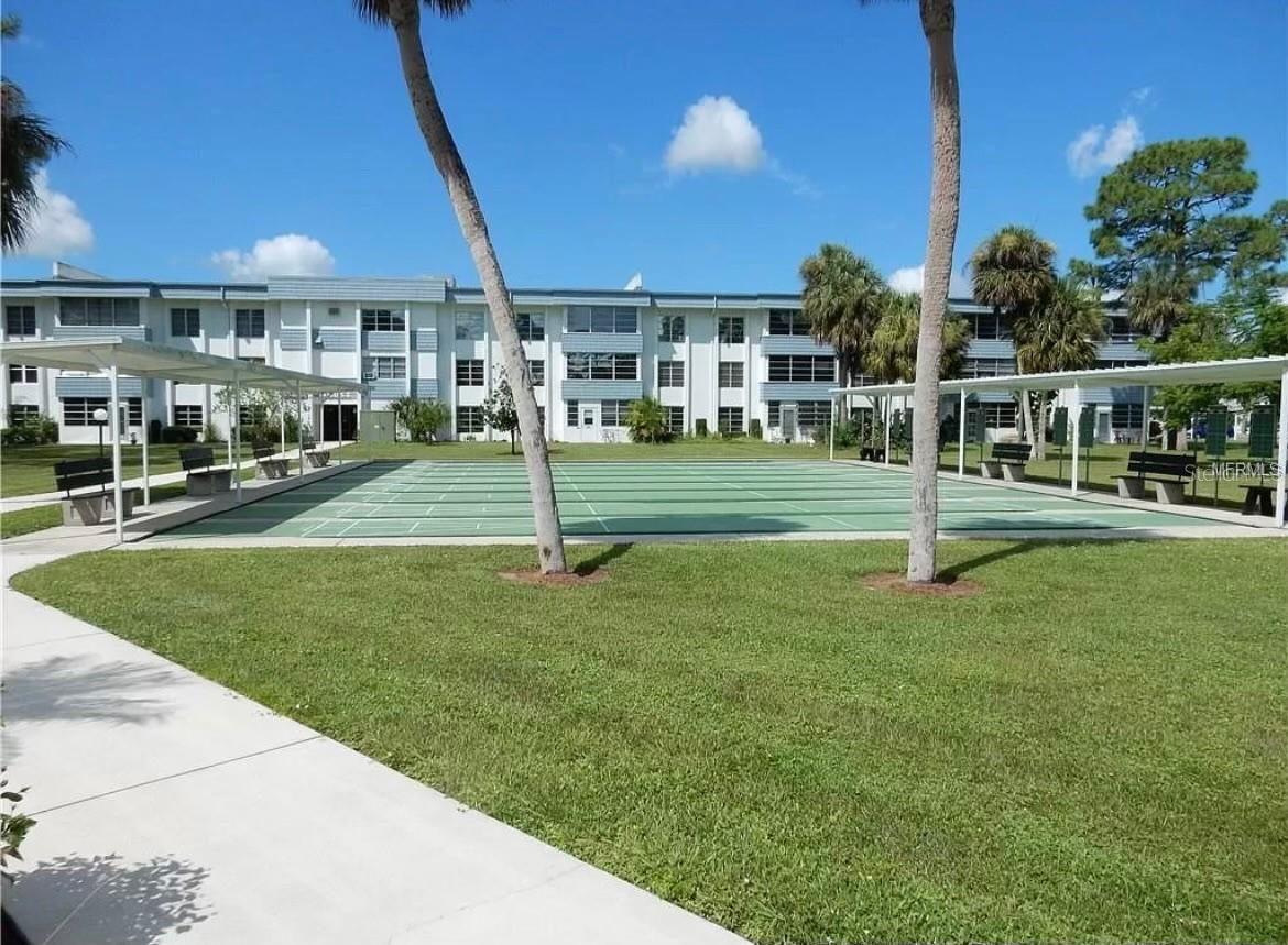 Image 30 of 32 For 21267 Gertrude Avenue 114