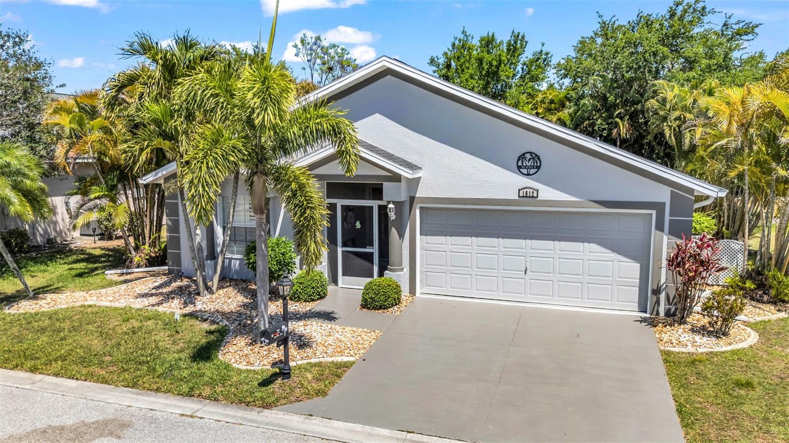 Image 2 of 40 For 1812 Birmingham Boulevard