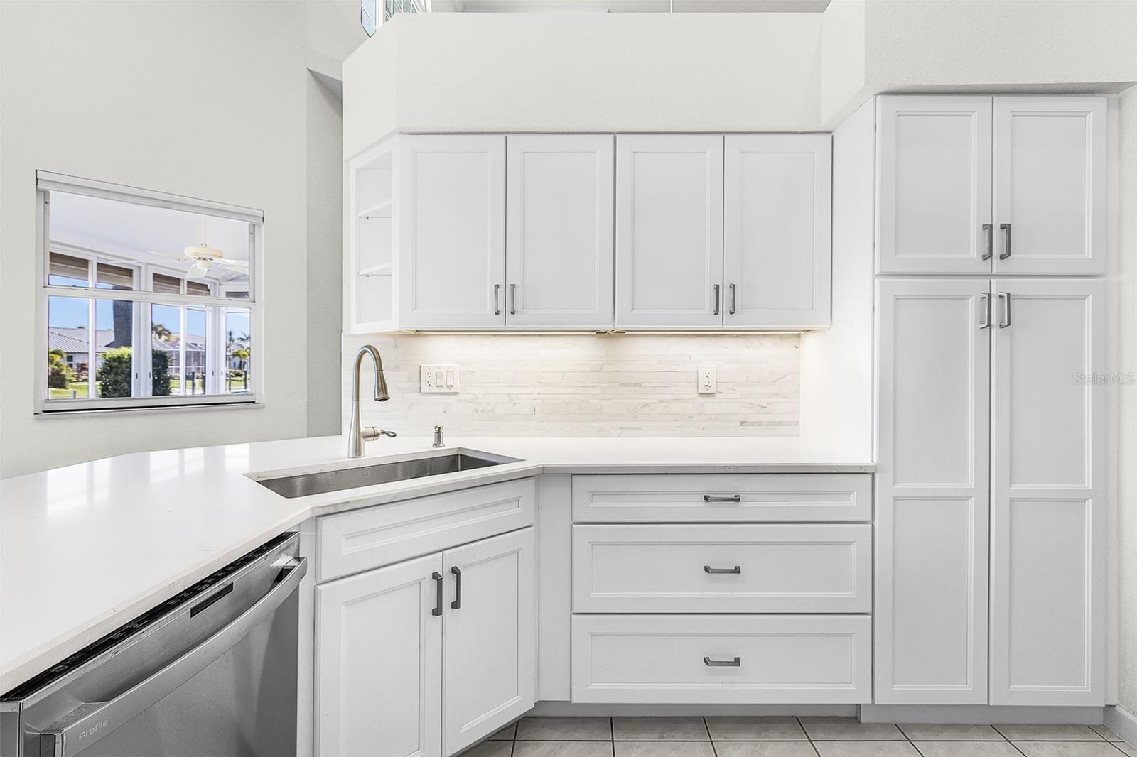 Image 10 of 40 For 3800 Bal Harbor Boulevard 313