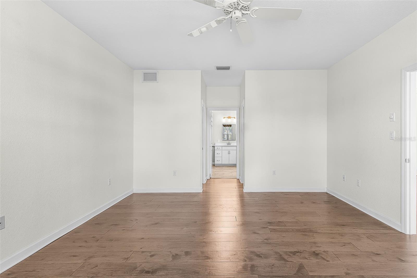 Image 17 of 40 For 3800 Bal Harbor Boulevard 313