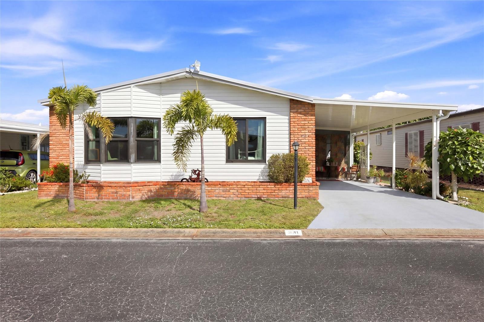 Image 3 of 59 For 15550 Burnt Store Road 231