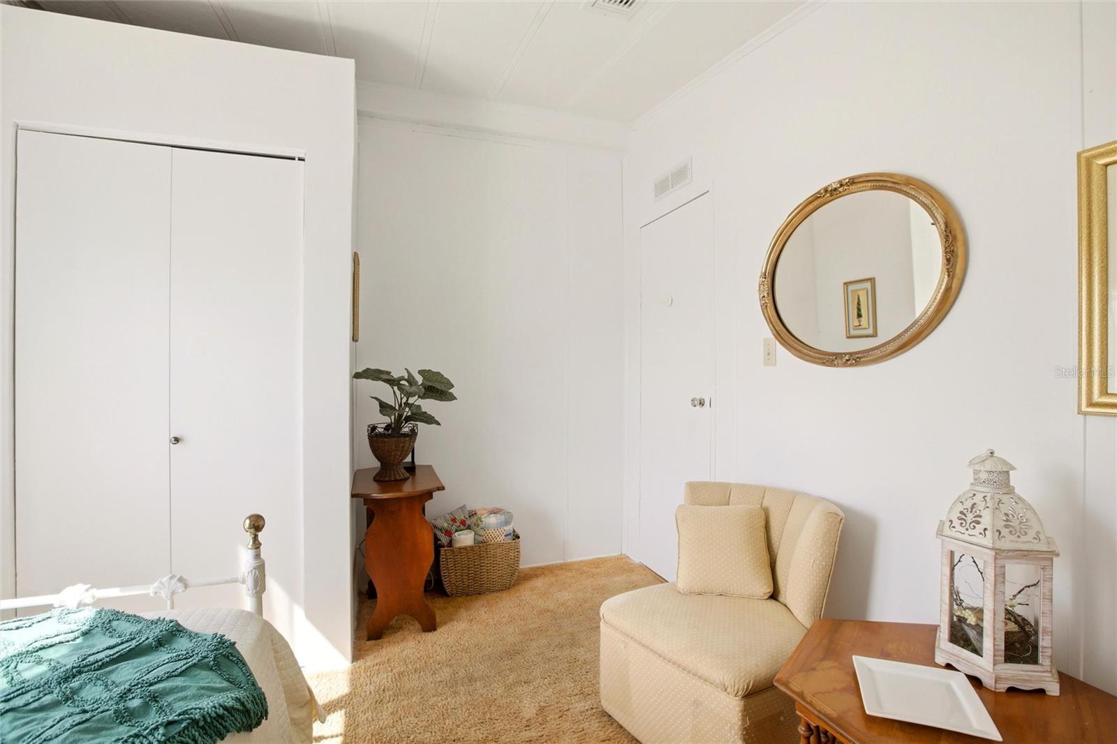 Image 33 of 59 For 15550 Burnt Store Road 231