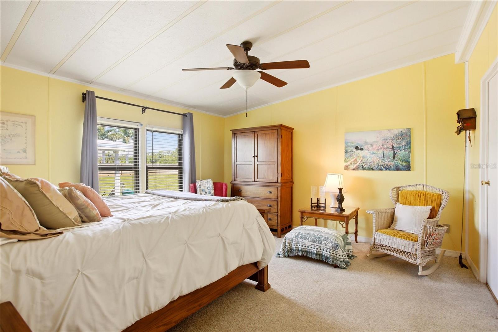 Image 34 of 59 For 15550 Burnt Store Road 231