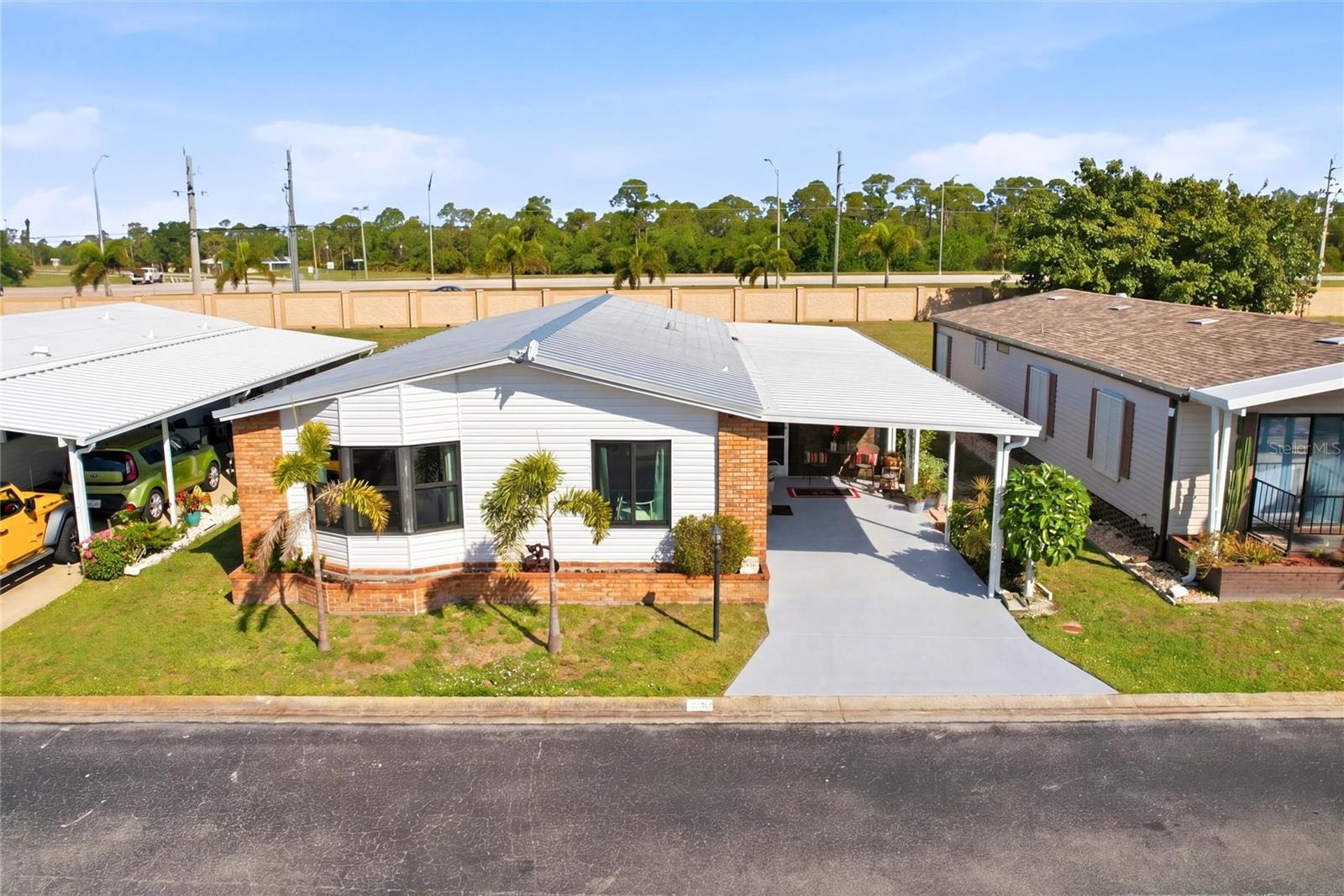 Image 49 of 59 For 15550 Burnt Store Road 231