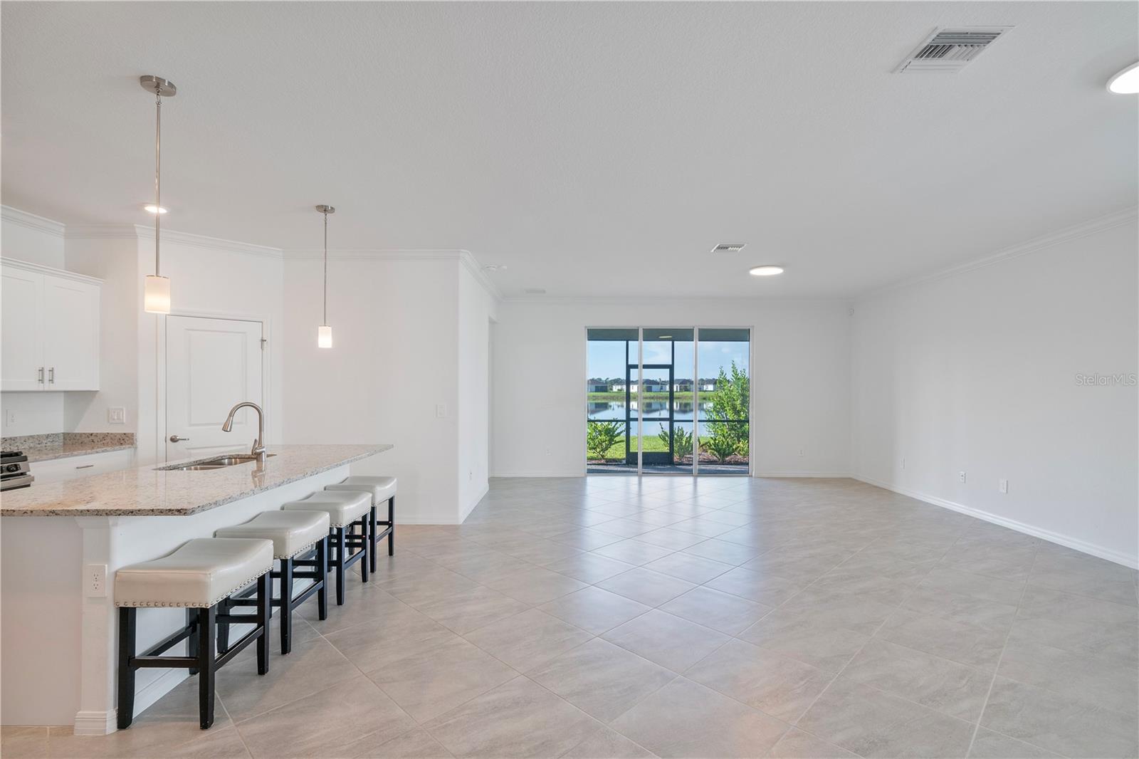 Image 19 of 46 For 17604 Fallen Branch Way