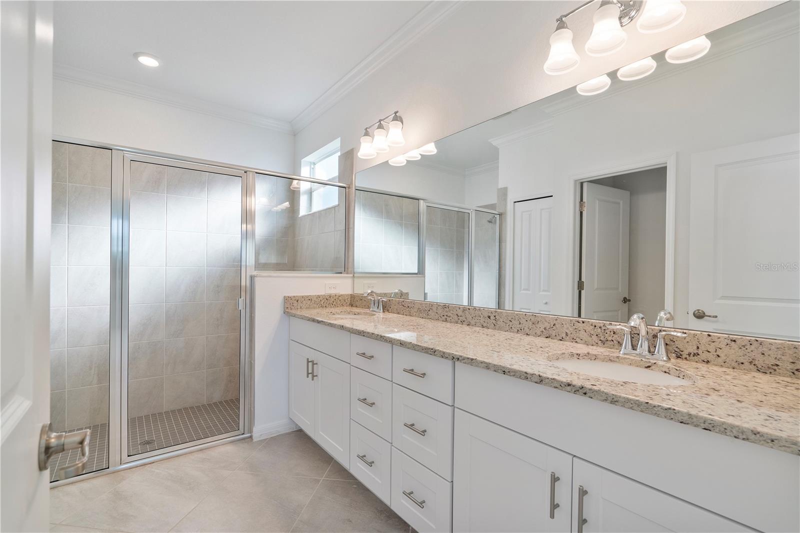 Image 23 of 46 For 17604 Fallen Branch Way