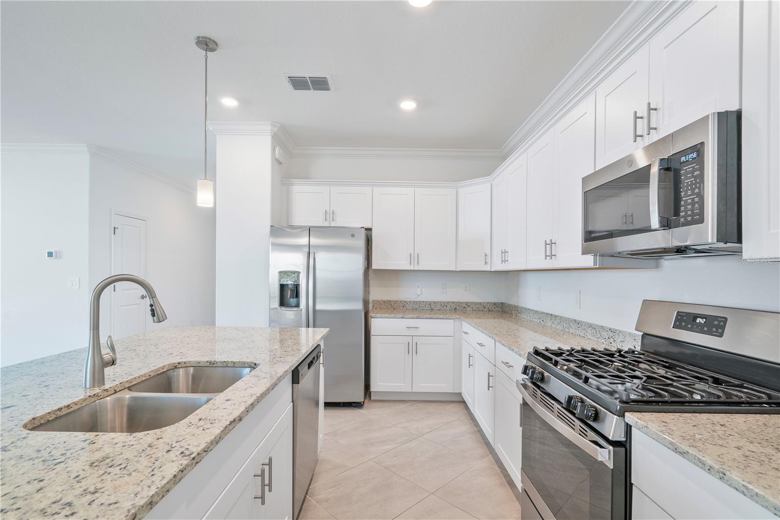 Image 25 of 46 For 17604 Fallen Branch Way