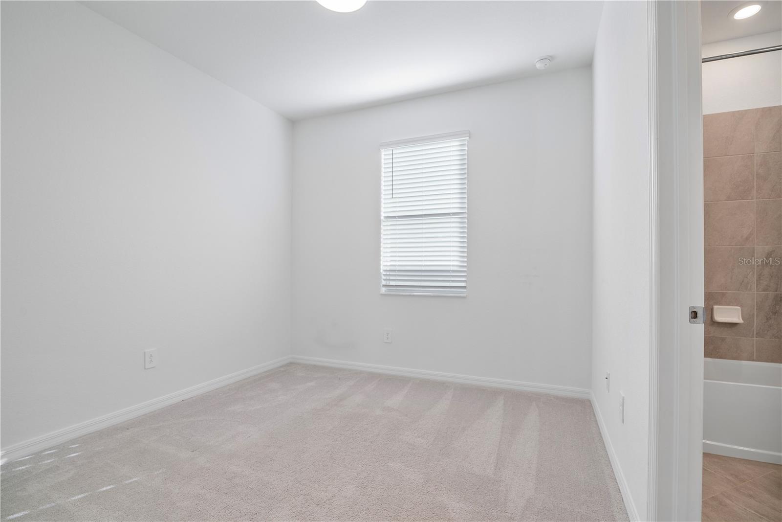 Image 4 of 46 For 17604 Fallen Branch Way