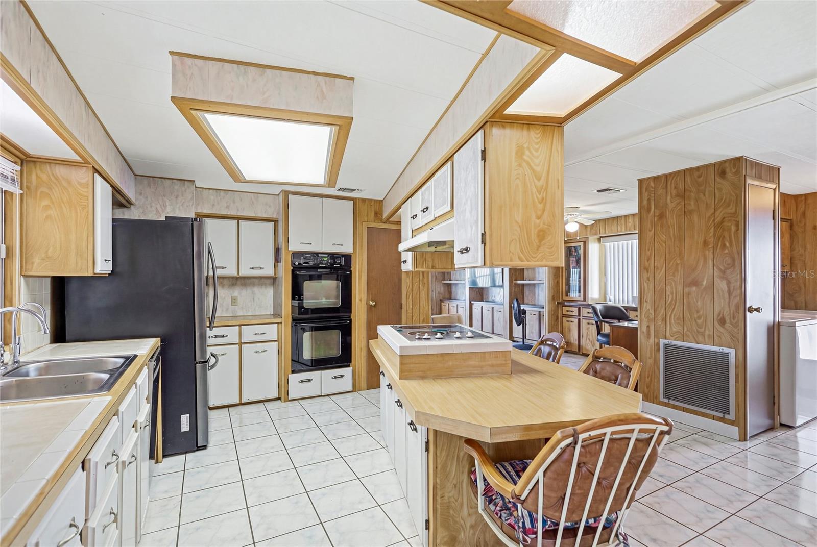 Image 4 of 17 For 3042 Audubon Avenue