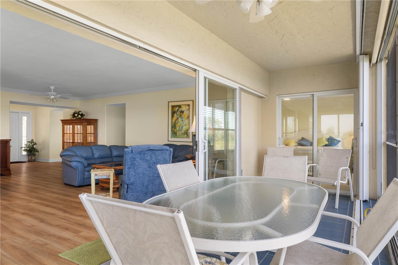 Image 10 of 64 For 101 Marion Court 215