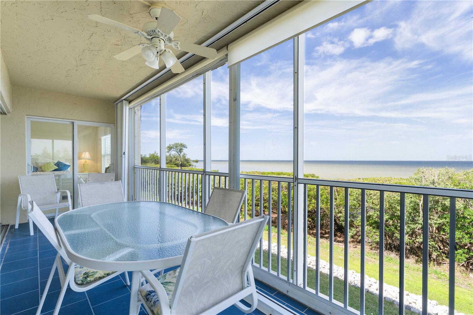 Image 11 of 64 For 101 Marion Court 215