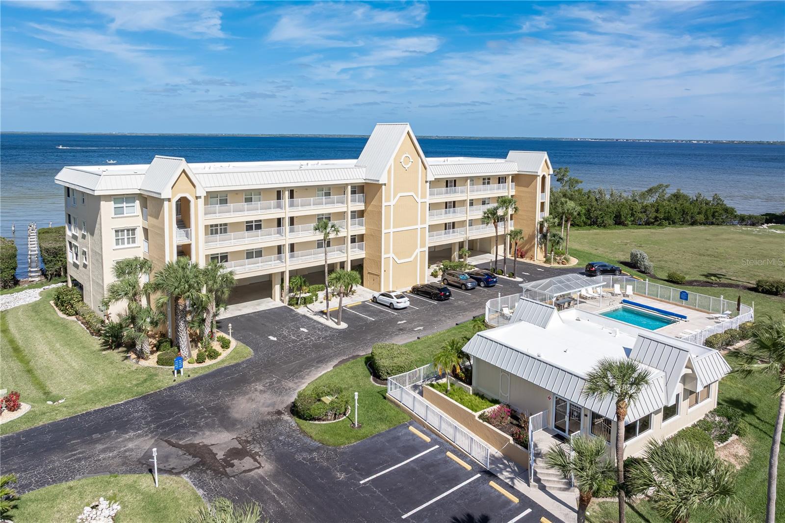 Image 13 of 64 For 101 Marion Court 215