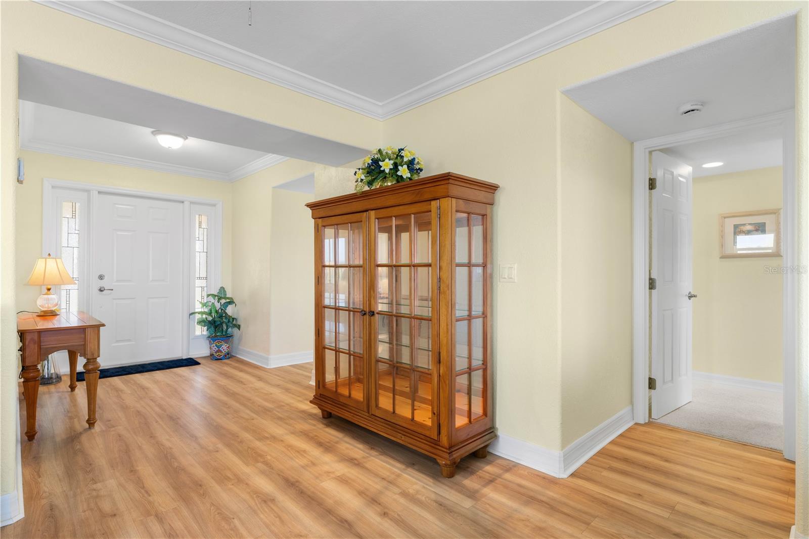 Image 19 of 64 For 101 Marion Court 215