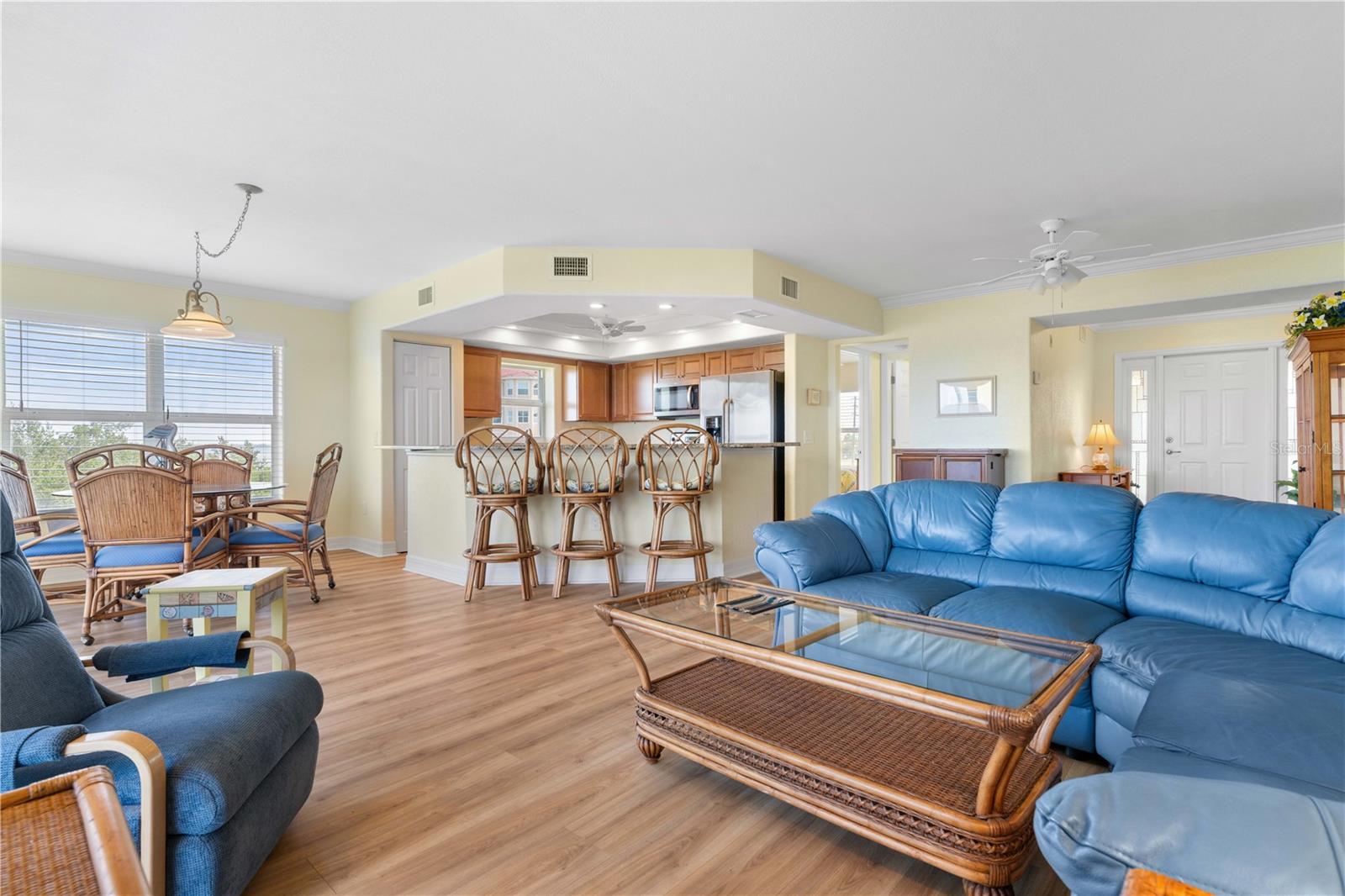 Image 25 of 64 For 101 Marion Court 215