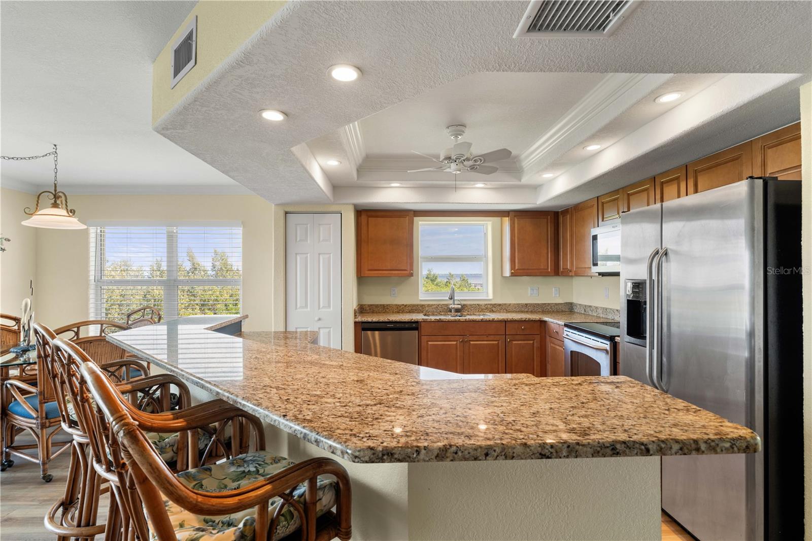 Image 31 of 64 For 101 Marion Court 215