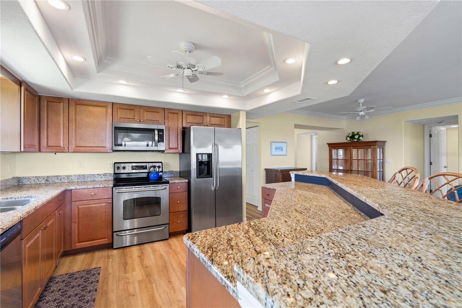 Image 35 of 64 For 101 Marion Court 215