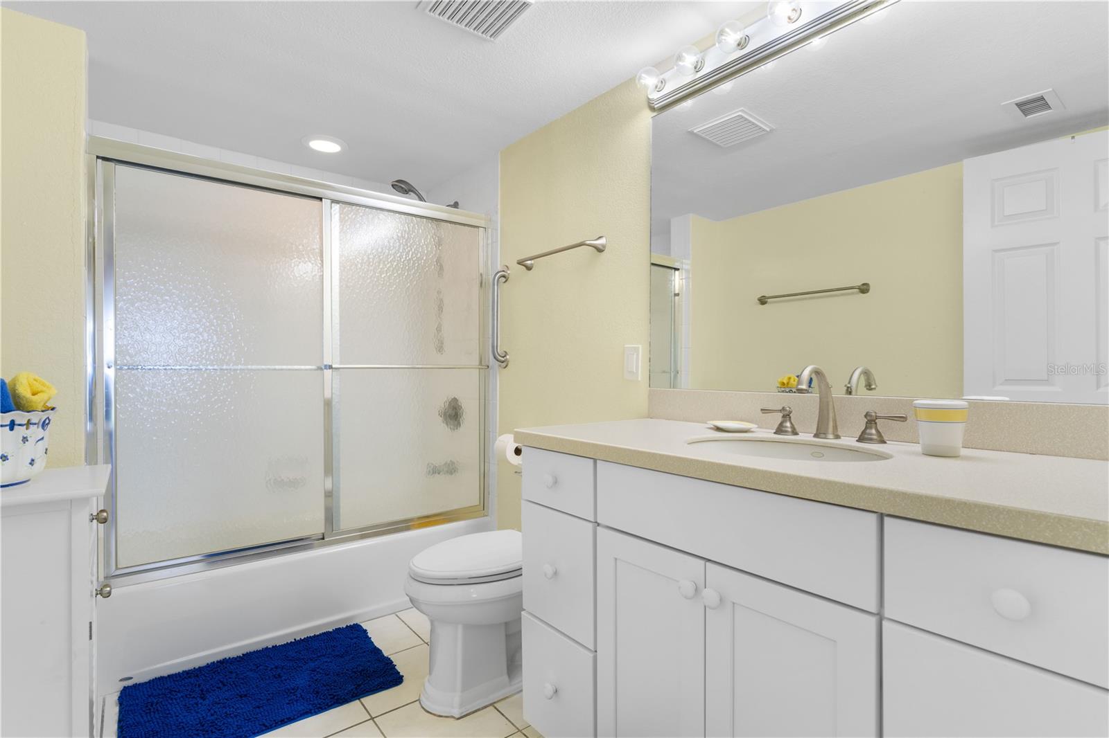 Image 49 of 64 For 101 Marion Court 215