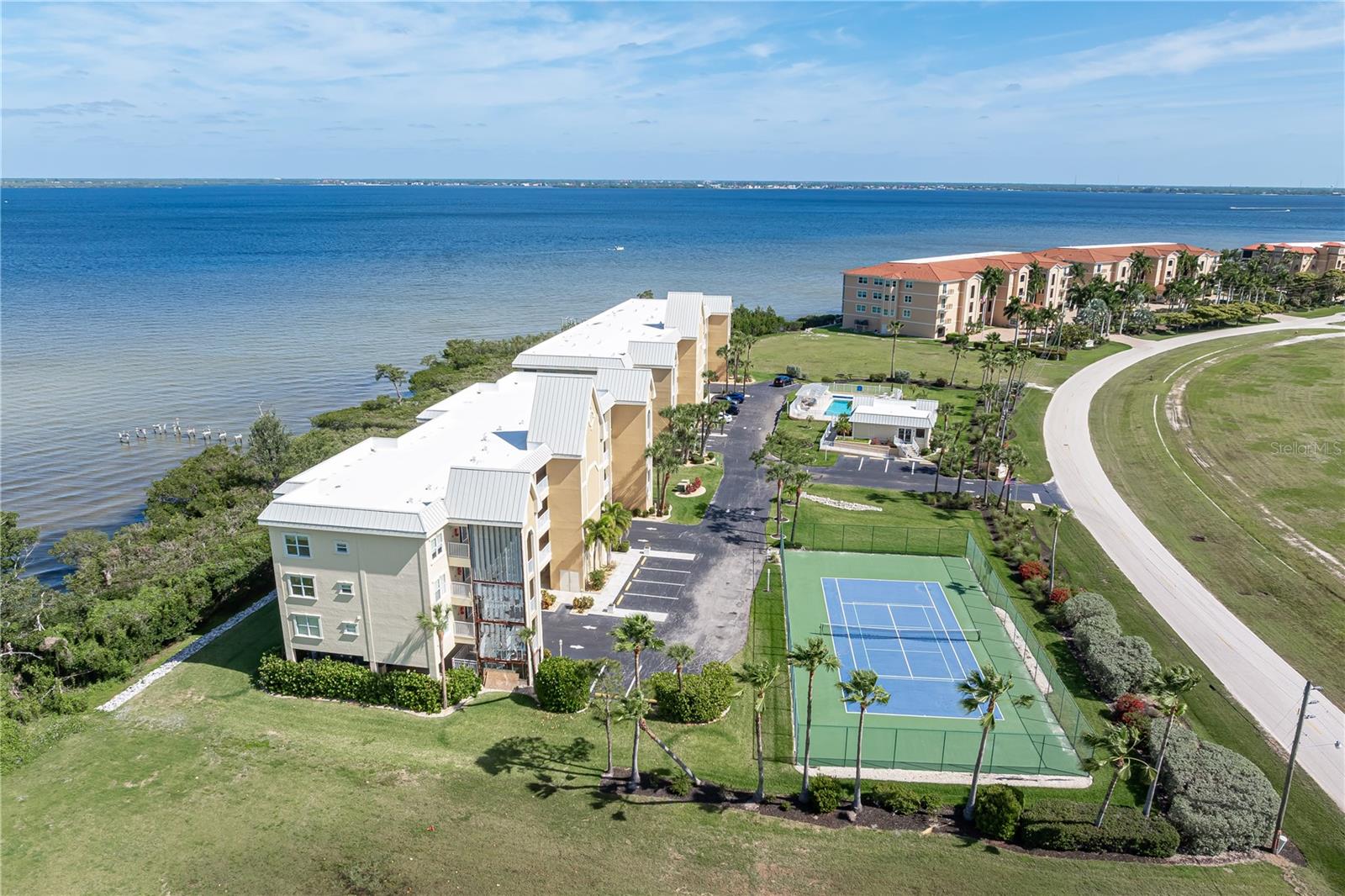 Image 58 of 64 For 101 Marion Court 215