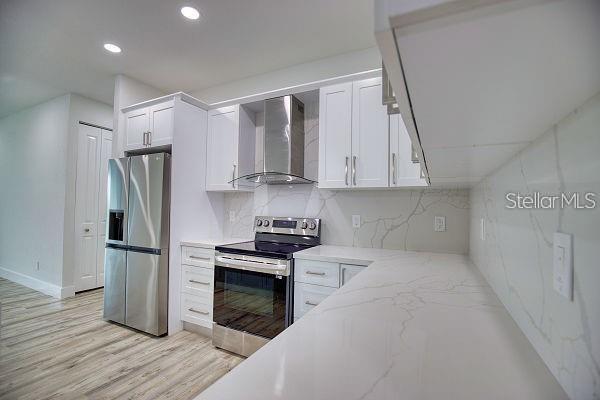 Image 5 of 29 For 17434 Oro Court