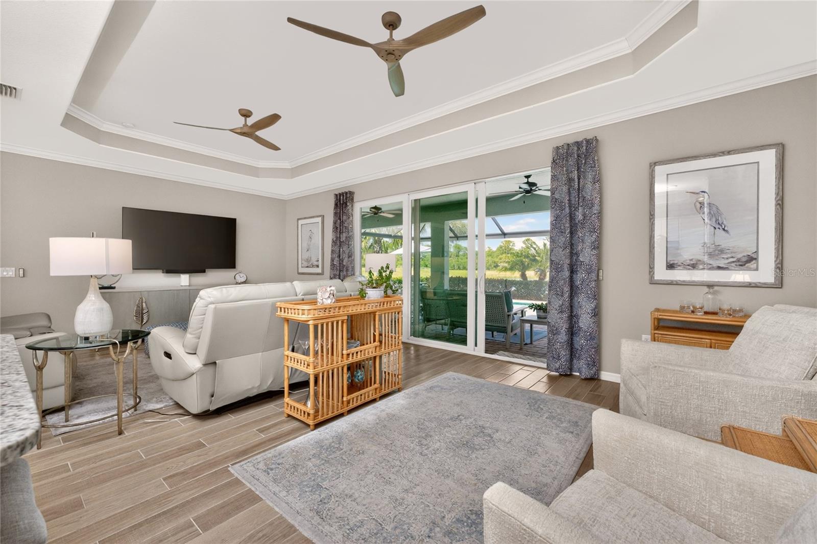 Image 10 of 62 For 25180 Longmeadow Drive