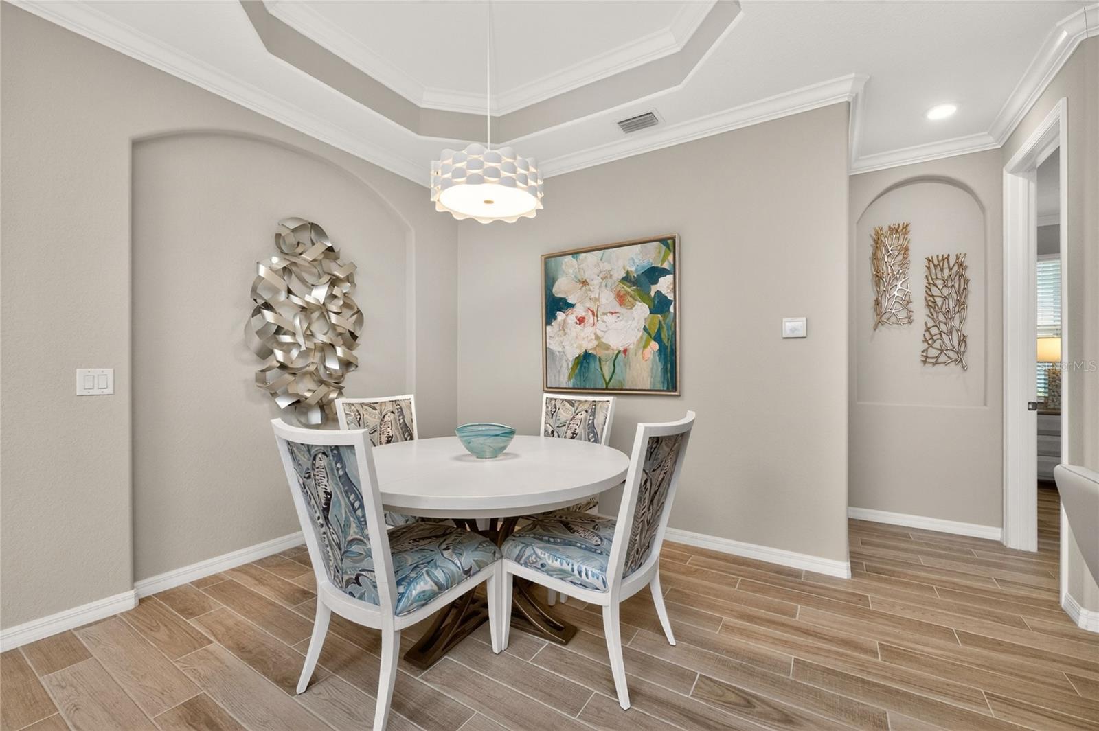 Image 15 of 62 For 25180 Longmeadow Drive